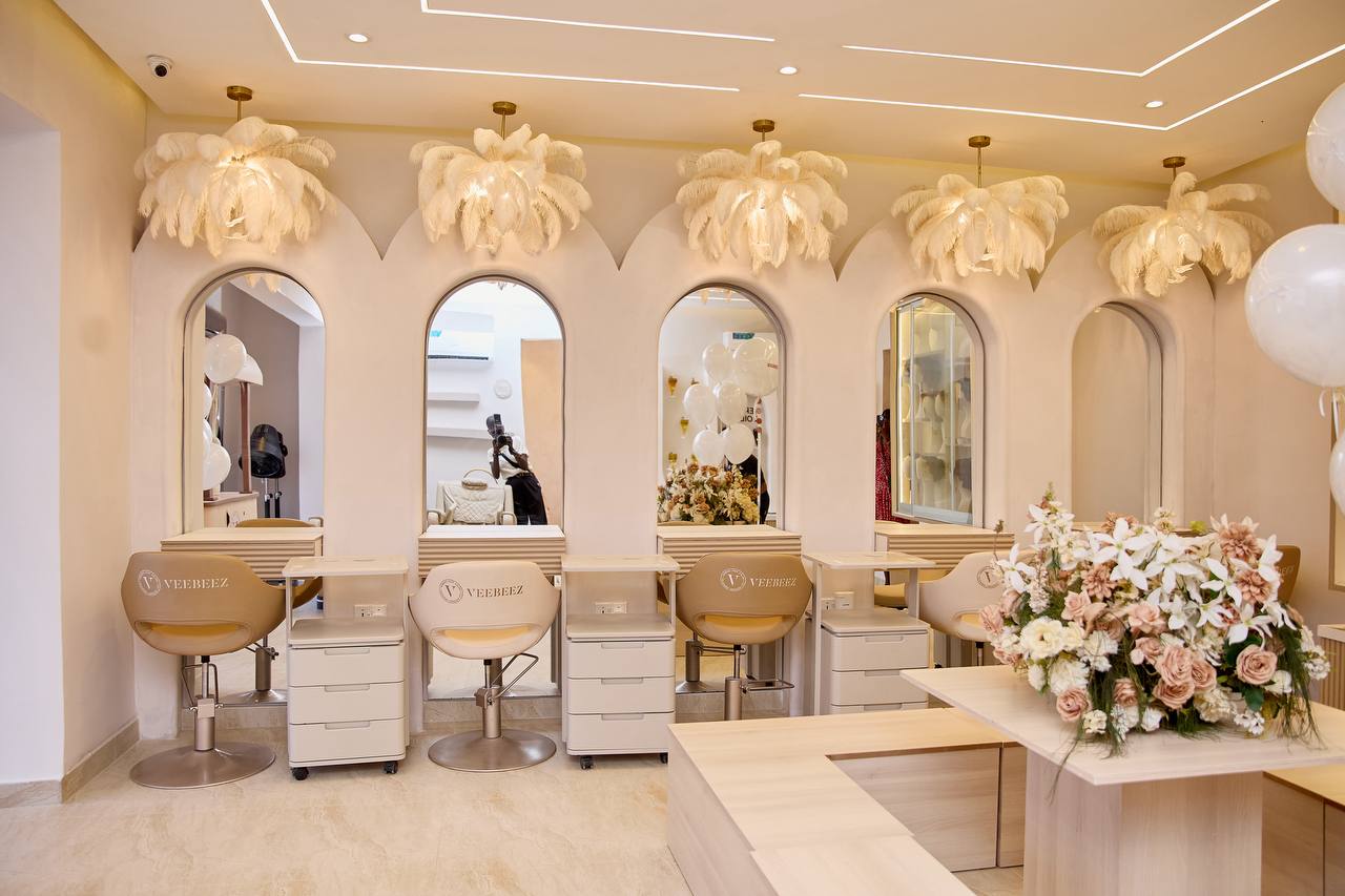 Veebeez salon interior